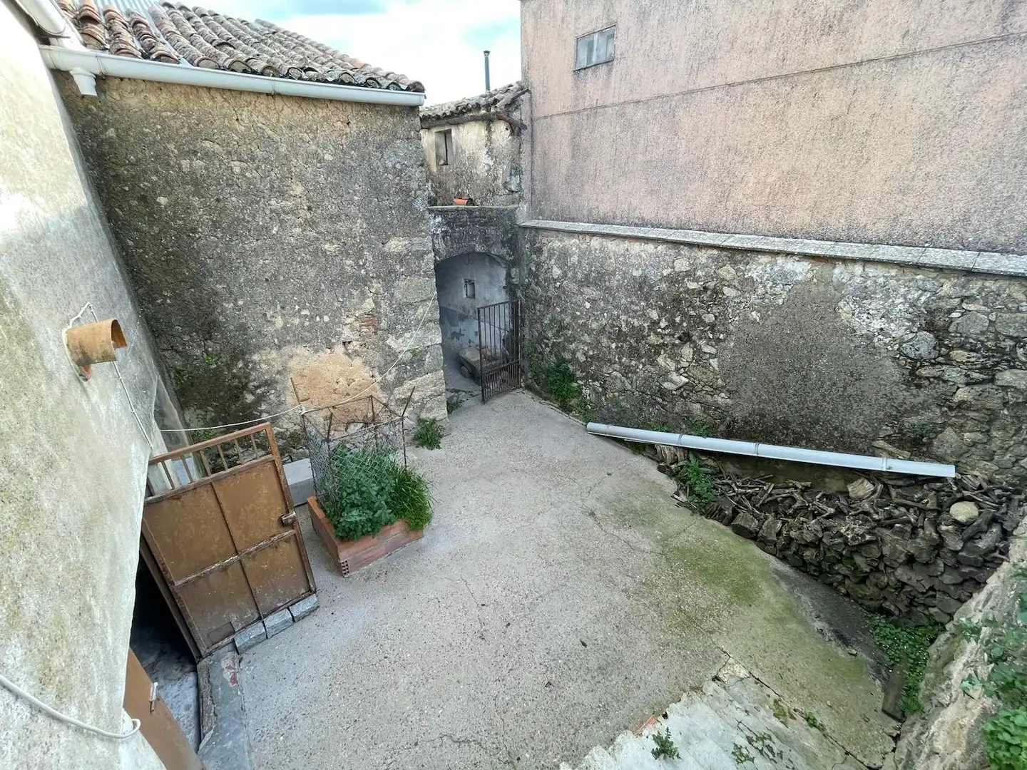 Vista exterior de Casa o xalet en venda en Montánchez amb Terrassa i Traster