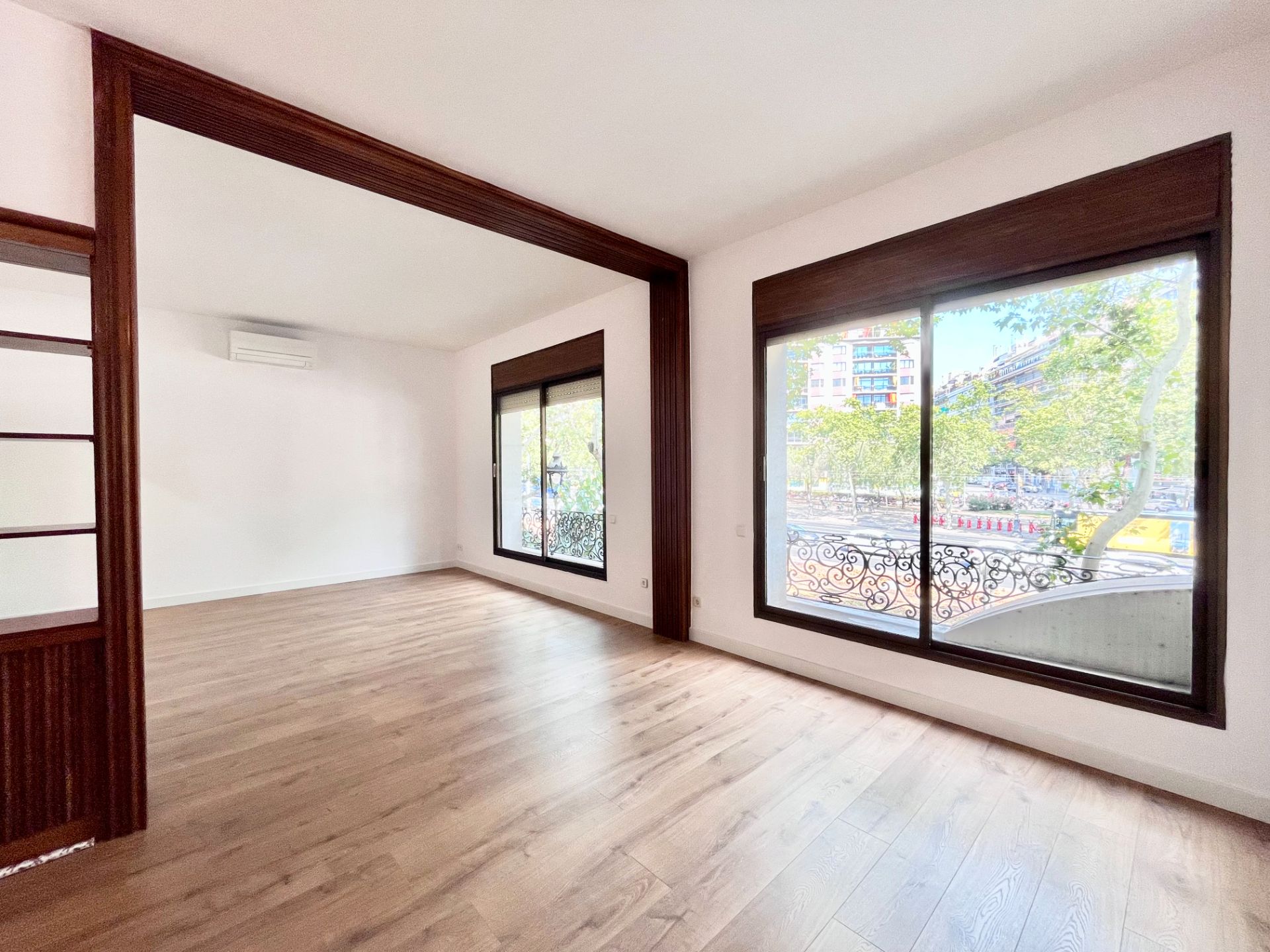 Sala d'estar de Pis de lloguer en  Barcelona Capital amb Aire condicionat, Calefacció i Parquet