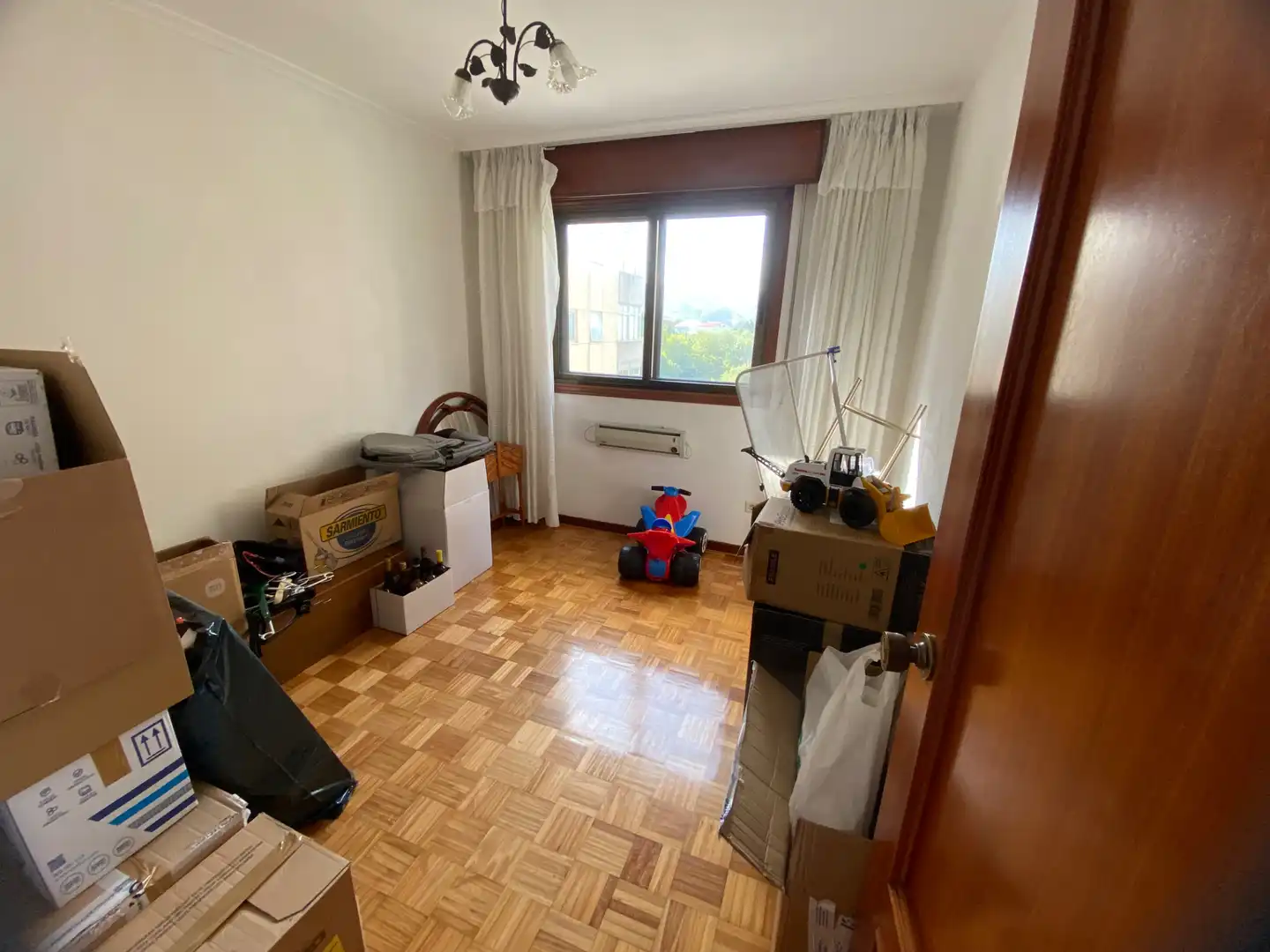 Habitación de Piso en venta en Vigo  con Calefacción, Parquet y Terraza