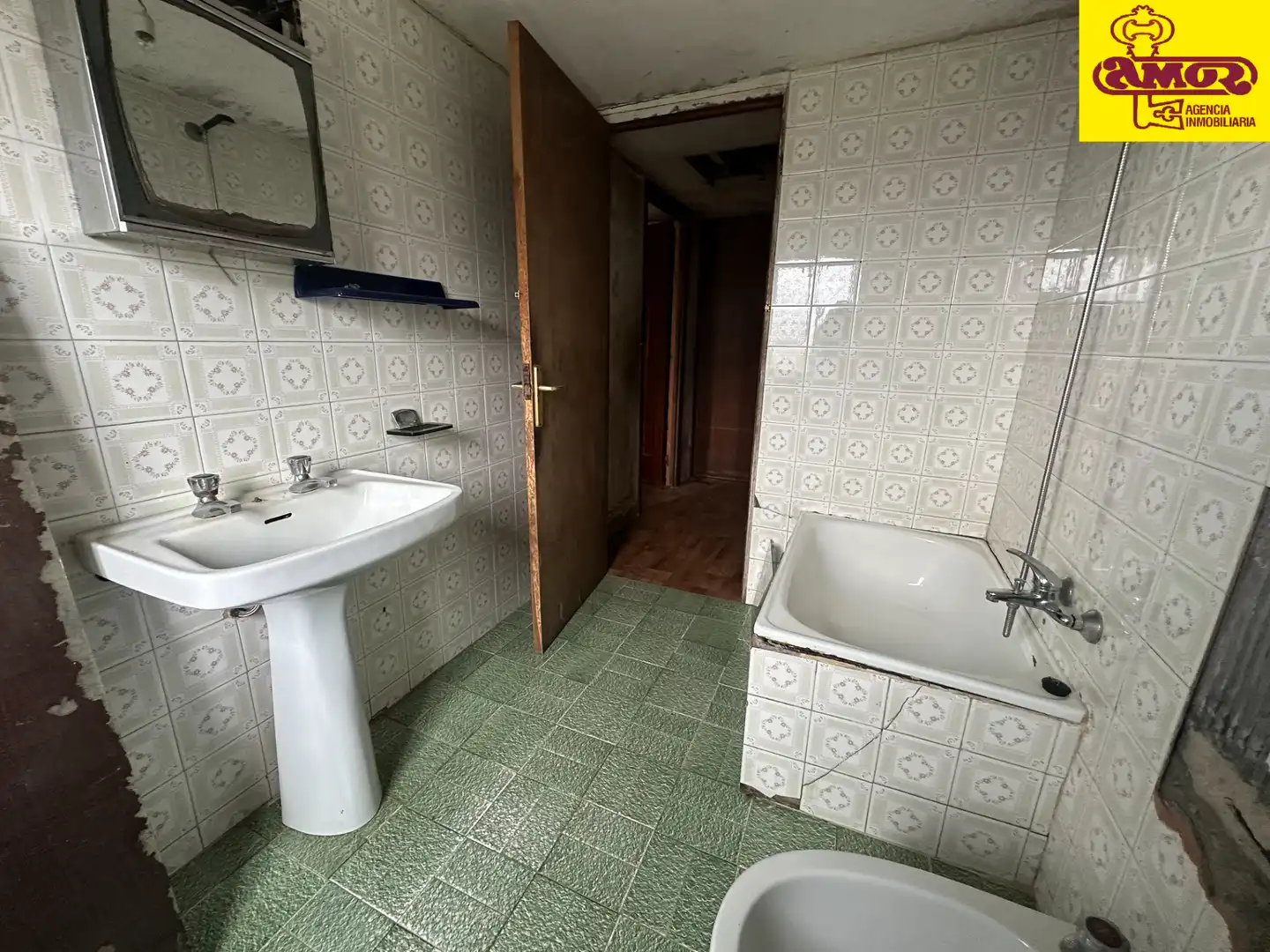 Bany de Casa o xalet en venda en Santiago de Compostela  amb Jardí privat