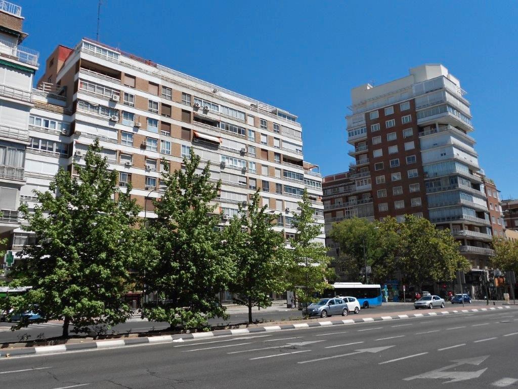 Exterior view of Flat for sale in  Madrid Capital  with Heating