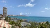 Vista exterior de Pis en venda en Alicante / Alacant amb Terrassa i Piscina