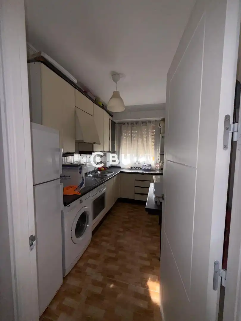 Bedroom of Flat for sale in Sevilla  with Air Conditioner and Storage room