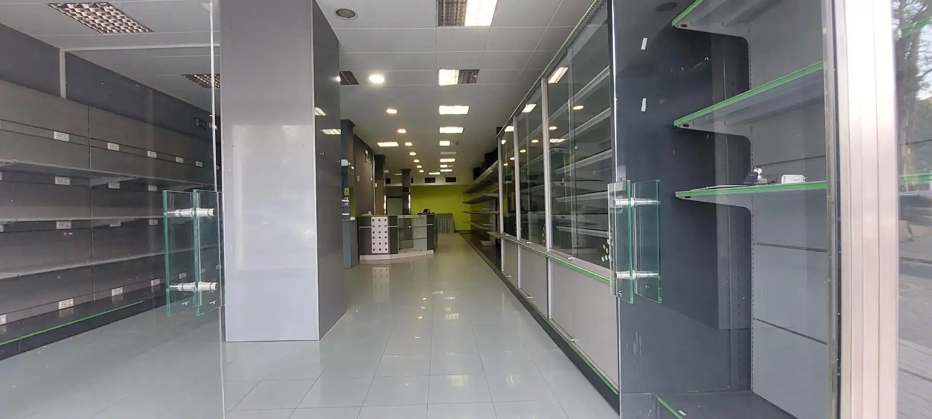 Local en venta en Plaza Plaza Doctor G Gracia R Villarrubia, Cortes - Huertas