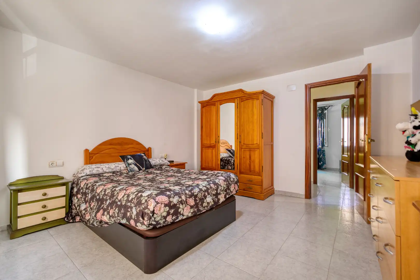 Bedroom of Flat for sale in Jijona / Xixona  with Storage room, Furnished and Oven