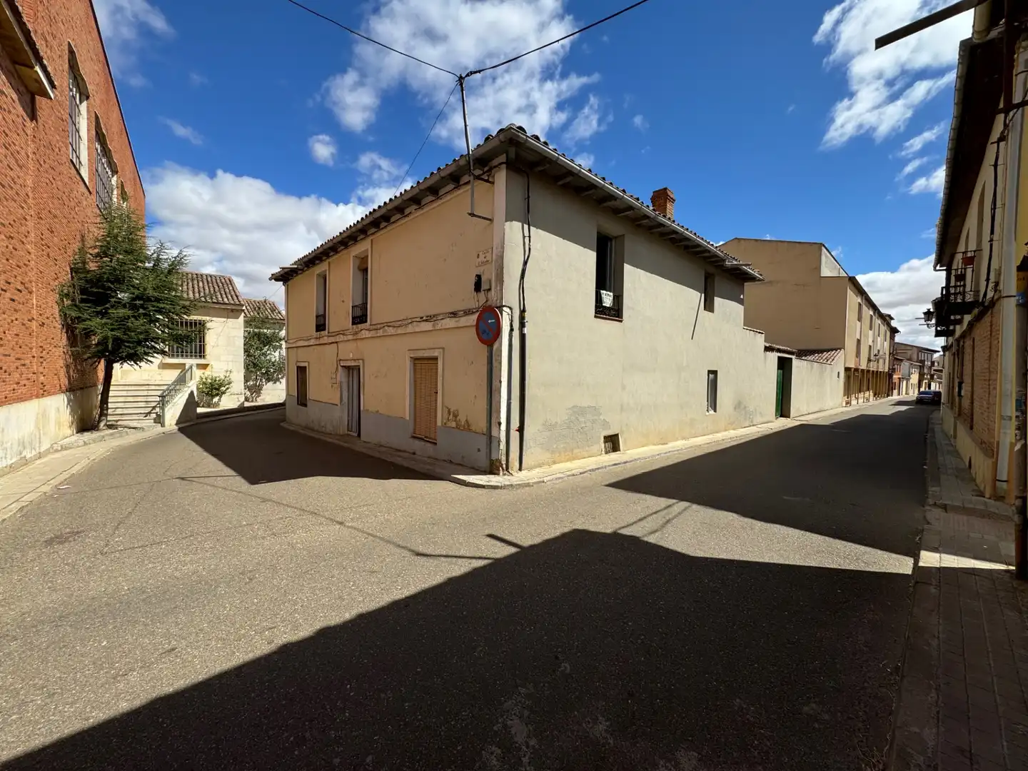 Vista exterior de Finca rústica en venda en Mayorga amb Jardí privat i Traster