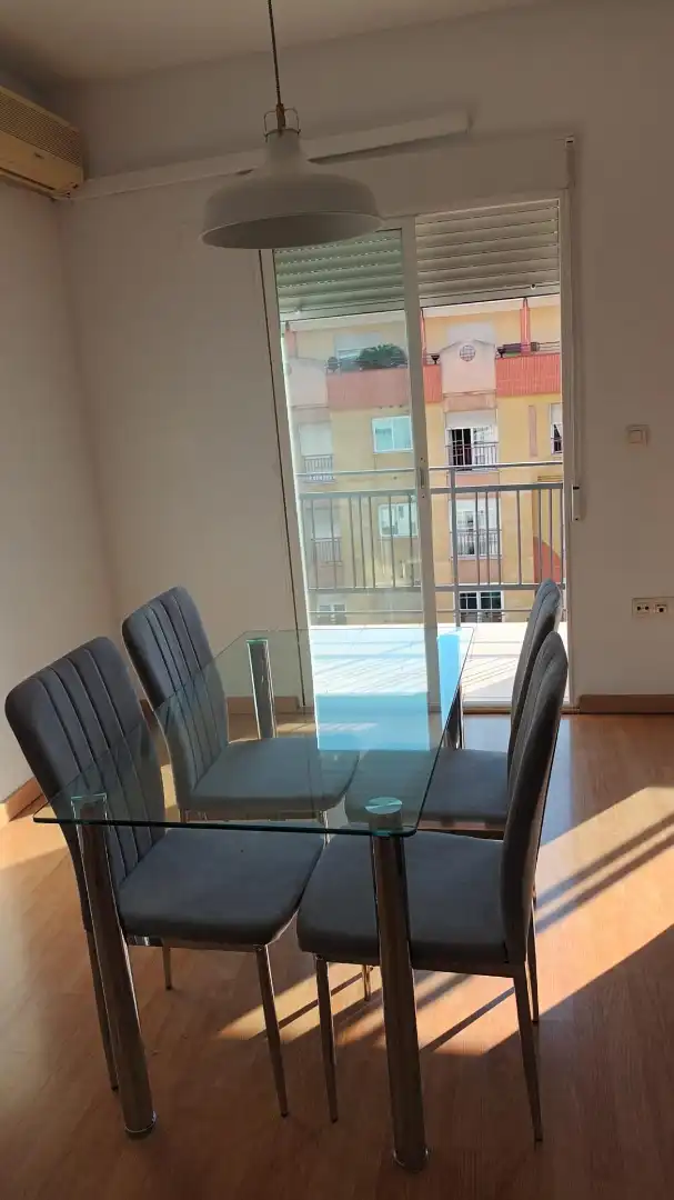 Comedor de Piso de alquiler en Granada con Aire acondicionado, Calefacción y Amueblado