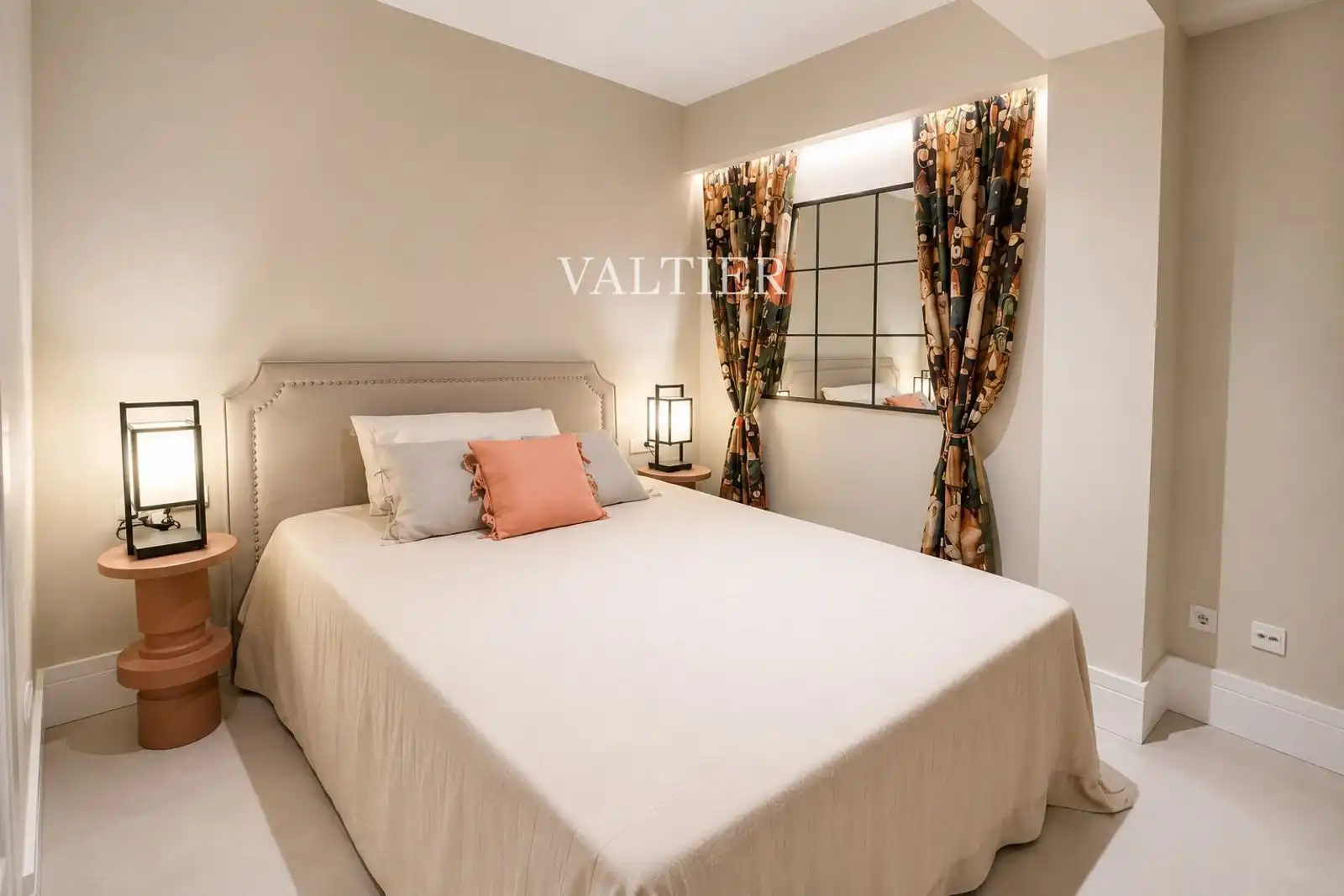 Bedroom of Flat for rent in Madrid  with Air Conditioner and Furnished