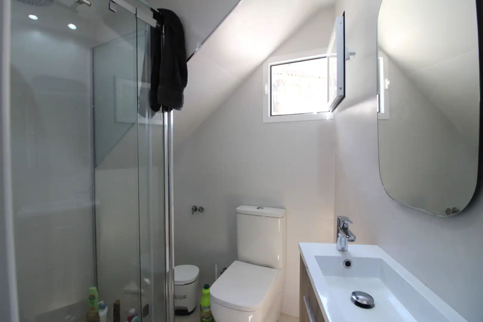Bathroom of Houses for sale in Benalmádena  with Air Conditioner, Heating and Terrace