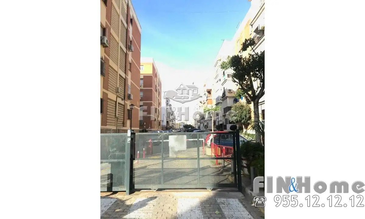 Außenansicht von Wohnung zur Miete in Sevilla mit Terrasse