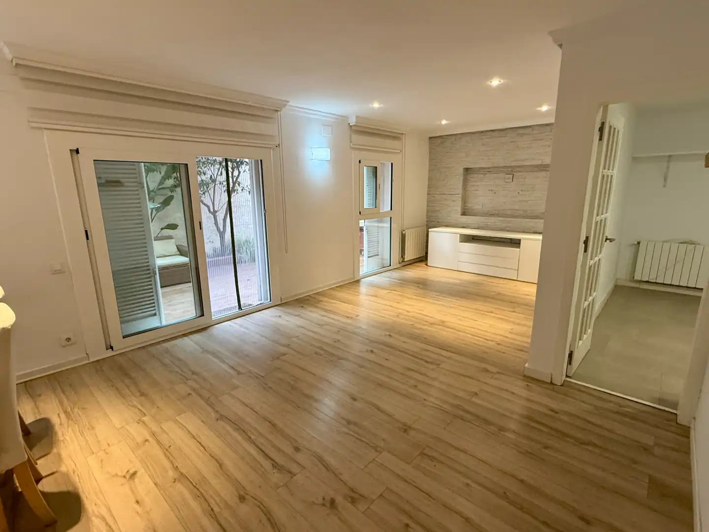 Sala d'estar de Dúplex en venda en Barcelona amb Calefacció, Parquet i Terrassa