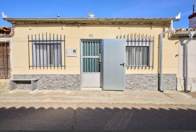 Casa-chalet en Venta en Pedraza de Alba