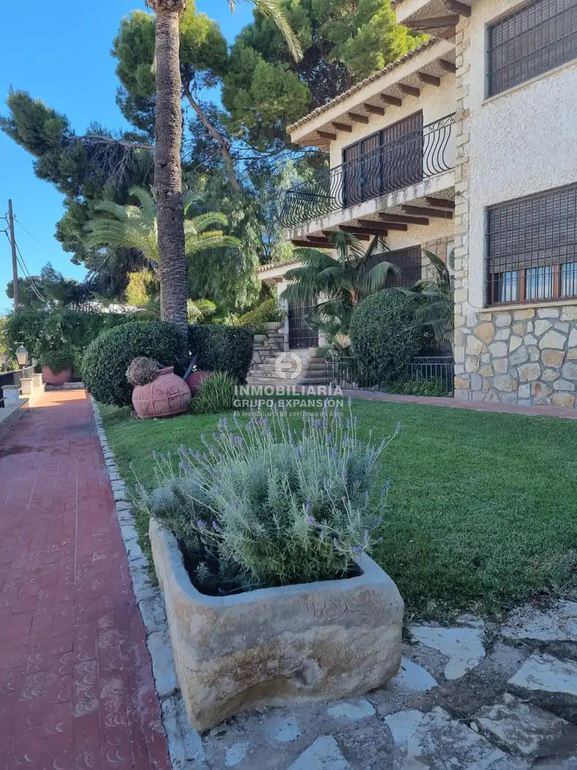 Jardín de Casa o chalet en venta en Alicante / Alacant con Jardín privado, Terraza y Trastero