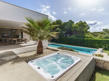 Casa con piscina en venta en Cala Figuera