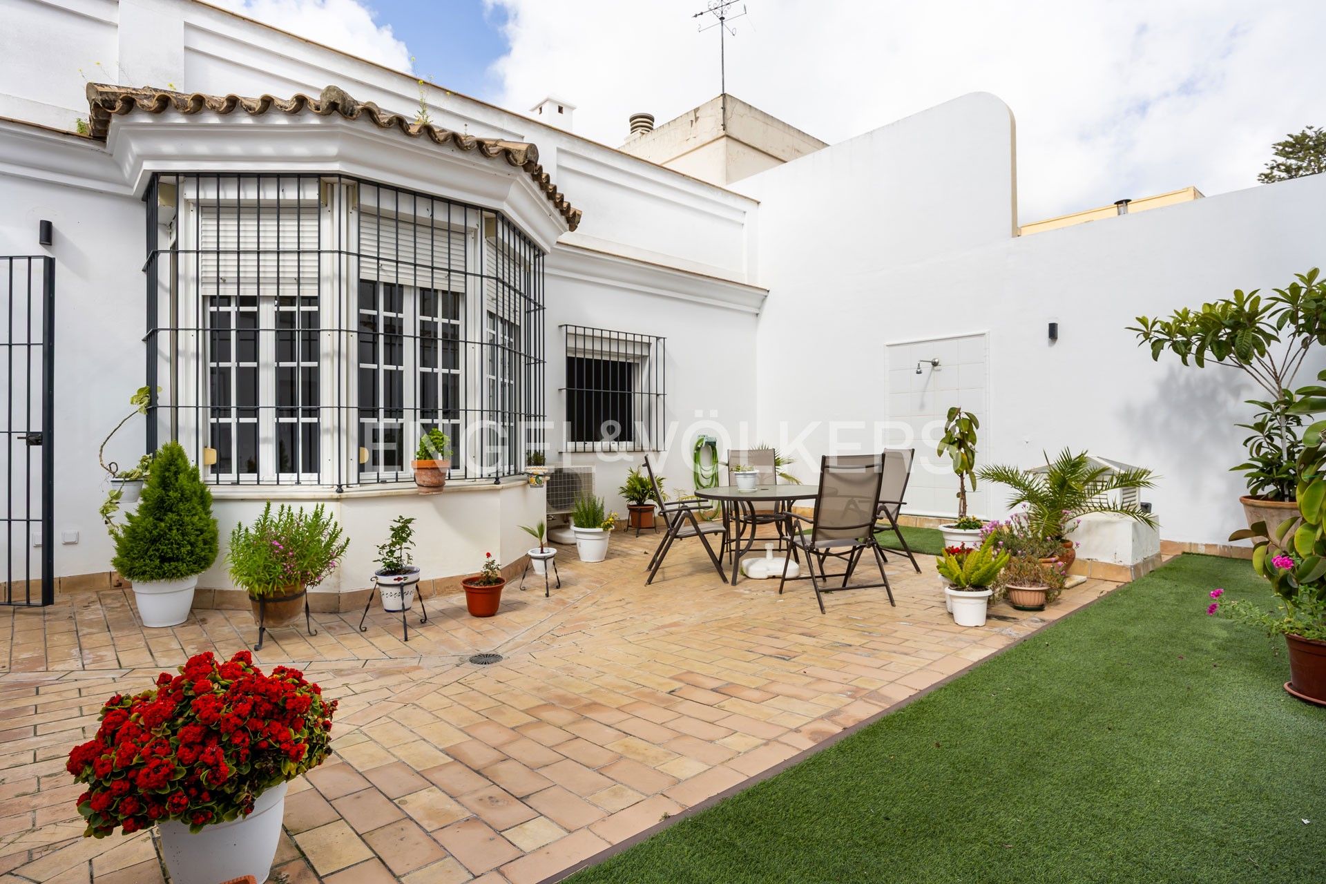 Terrace of House or chalet for sale in Sanlúcar de Barrameda  with Air Conditioner, Heating and Private garden