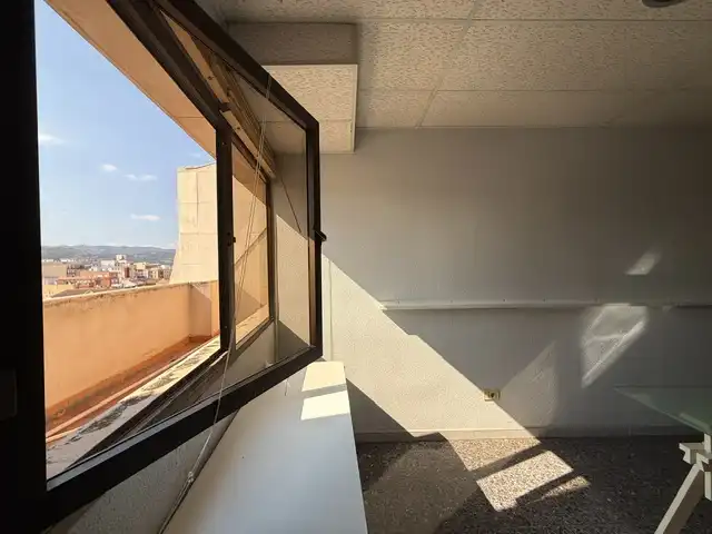 Terrassa de Oficina en venda en Castellón de la Plana / Castelló de la Plana amb Aire condicionat i Terrassa
