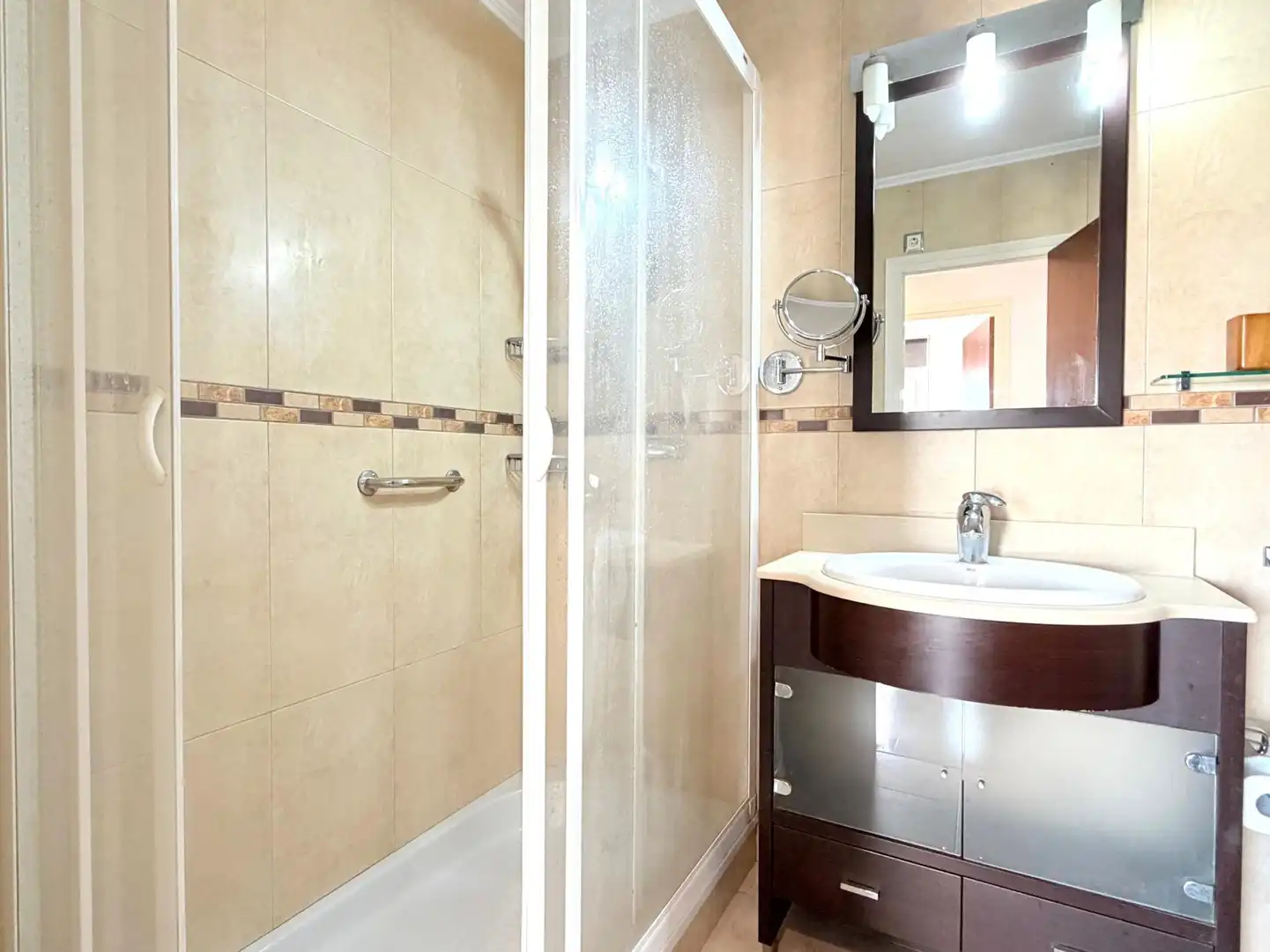 Baño de Piso en venta en Llevant