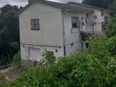 Casa con jardín en venta en Villa del Prado