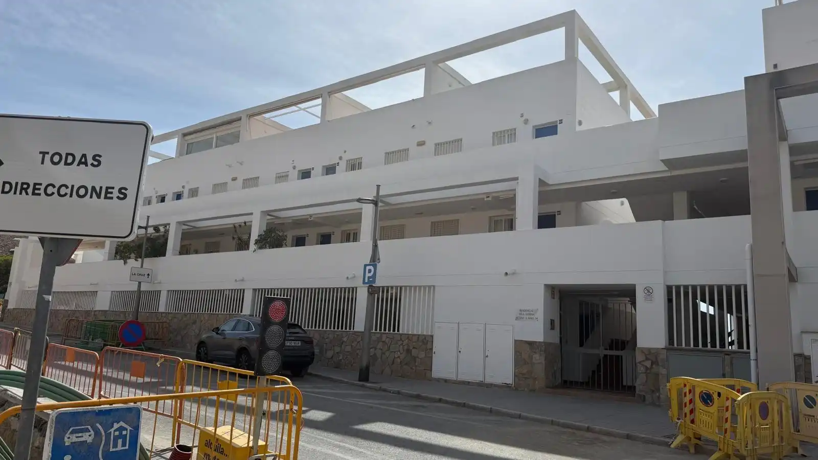 Attico con piscina in vendita a Calle SIERRA DORADA