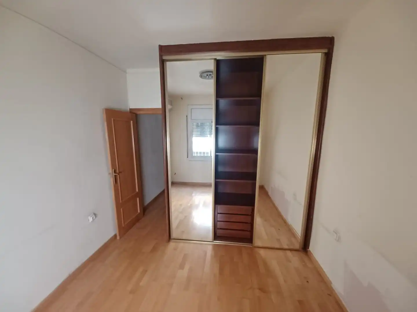 Bedroom of Flat for sale in L'Hospitalet de Llobregat