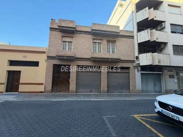 Vista exterior de Edifici en venda en Valencia