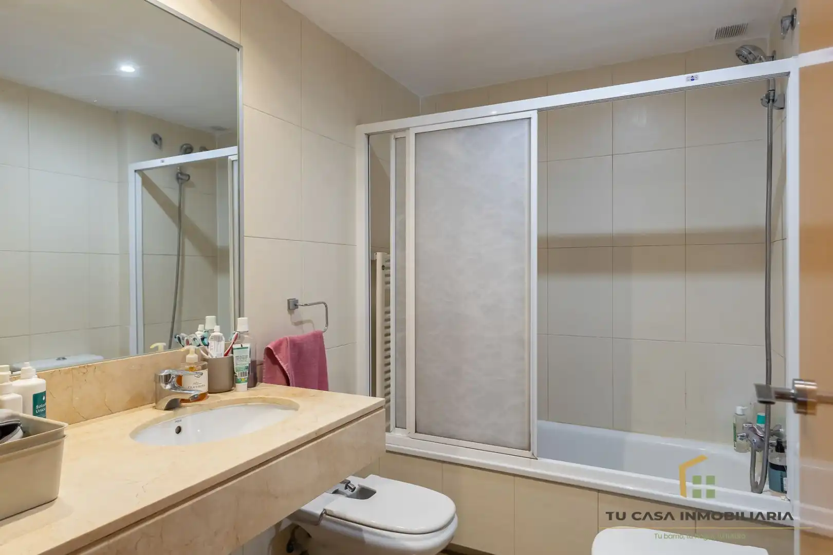 Baño de Piso en venta en Badalona con Aire acondicionado, Calefacción y Terraza