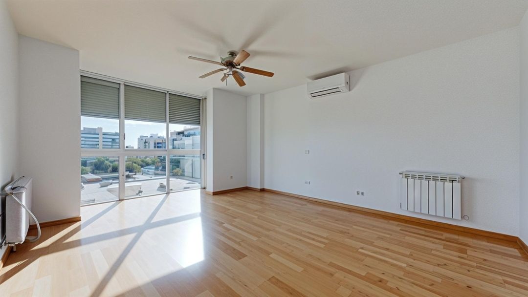 Sala d'estar de Pis en venda en  Madrid Capital amb Aire condicionat, Calefacció i Piscina