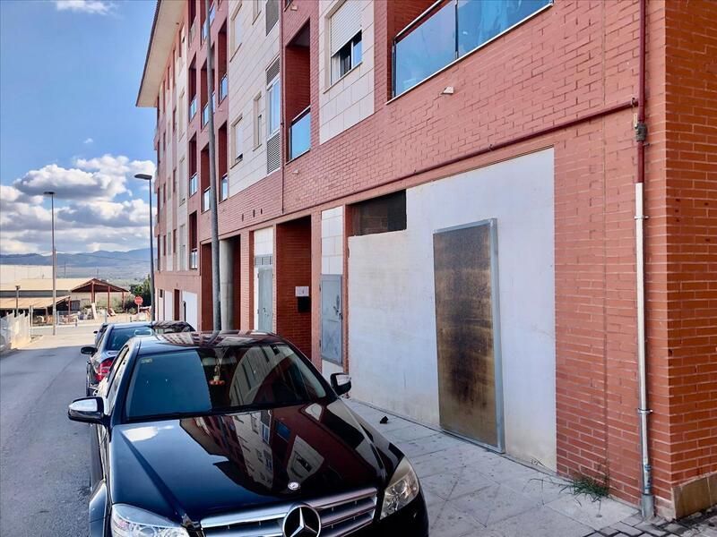 Vista exterior de Local en venta en Lorca