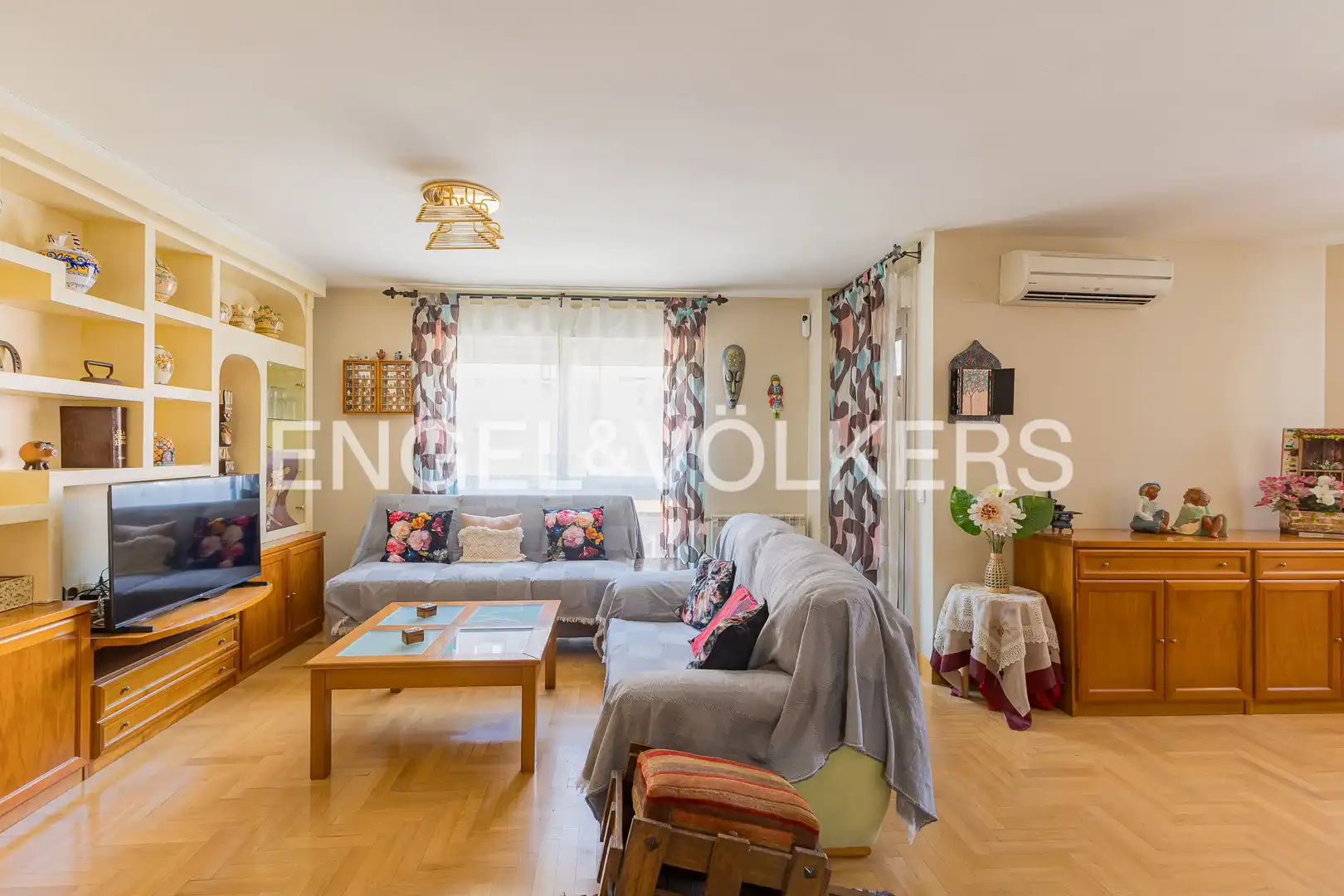 Sala d'estar de Pis en venda en Getafe amb Aire condicionat, Calefacció i Parquet