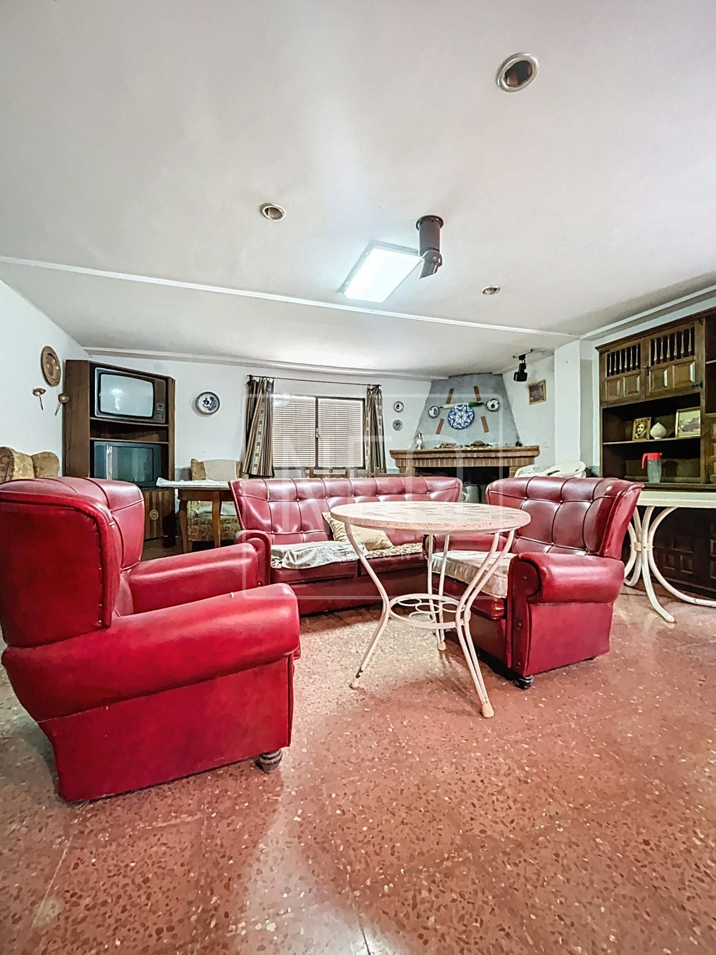 Sala d'estar de Casa o xalet en venda en Alfacar amb Jardí privat, Terrassa i Piscina