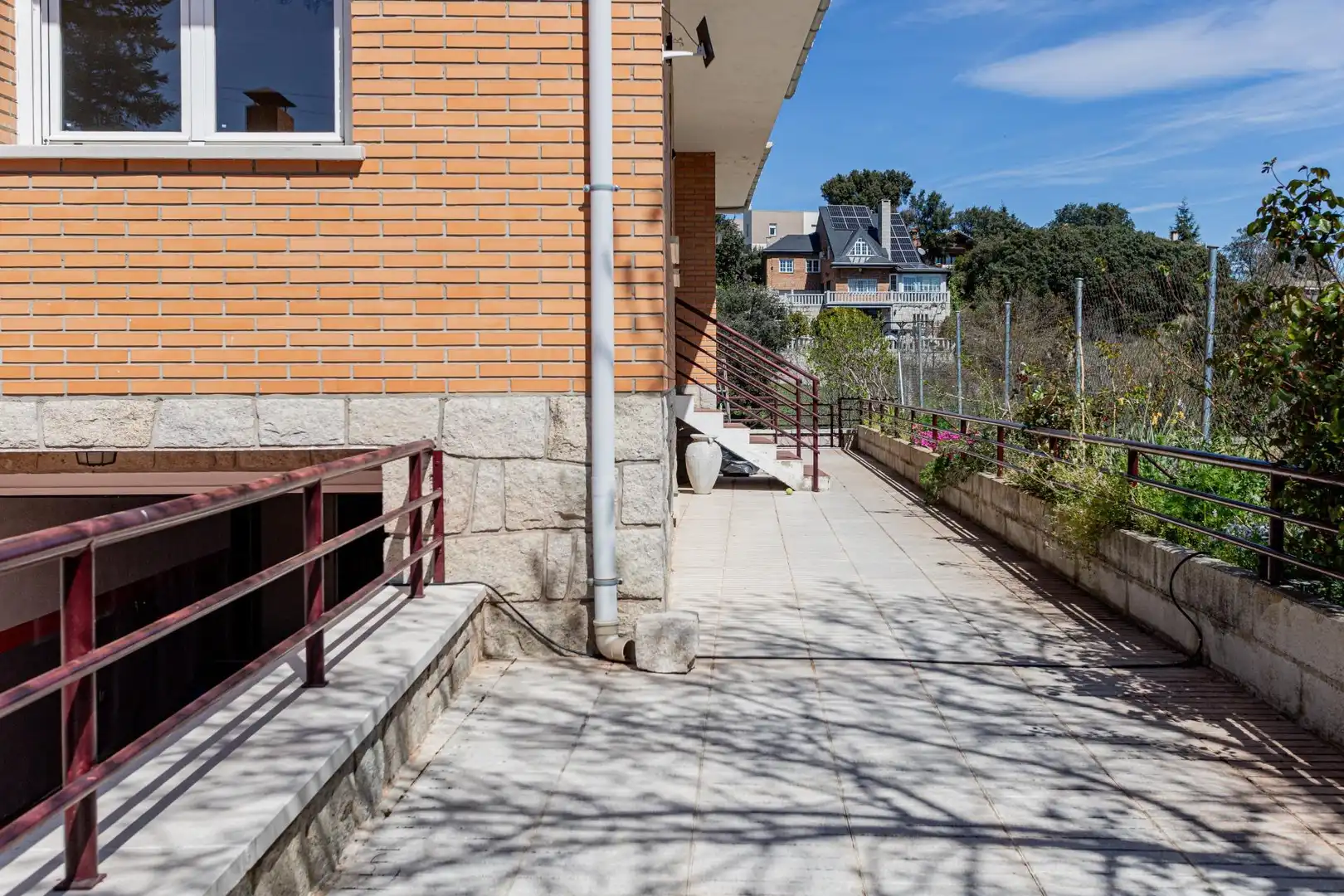 Exterior view of Houses for sale in Guadalix de la Sierra  with Heating, Terrace and Swimming Pool