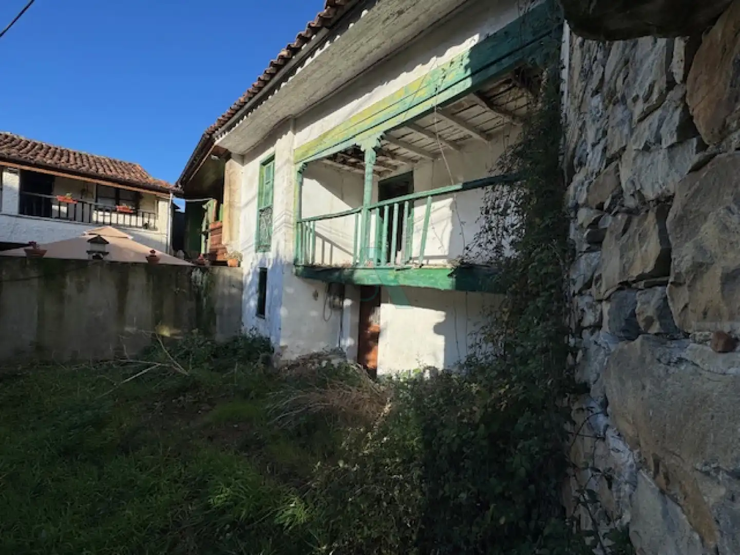 Vista exterior de Casa o xalet en venda en Llanes amb Jardí privat