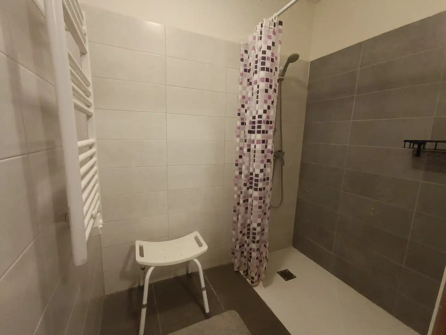 Bathroom of Flat for share in  Pamplona / Iruña  with Furnished