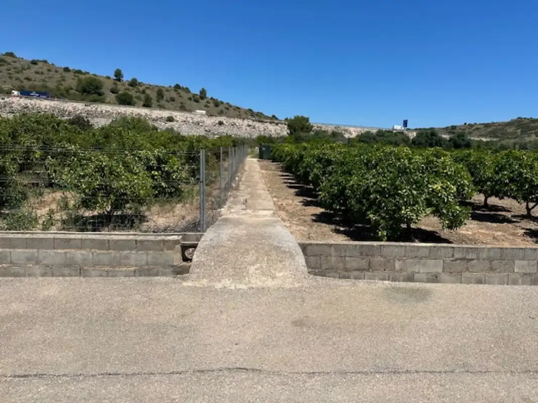 Terreno en venta en La Font d'en Carròs
