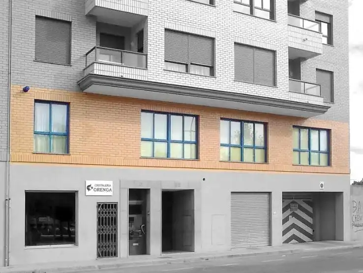 Oficina en venda a Piscinas
