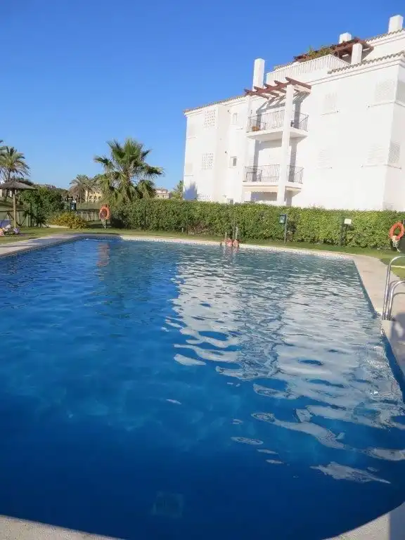 Piscina de Apartament en venda en Rota amb Aire condicionat, Calefacció i Terrassa