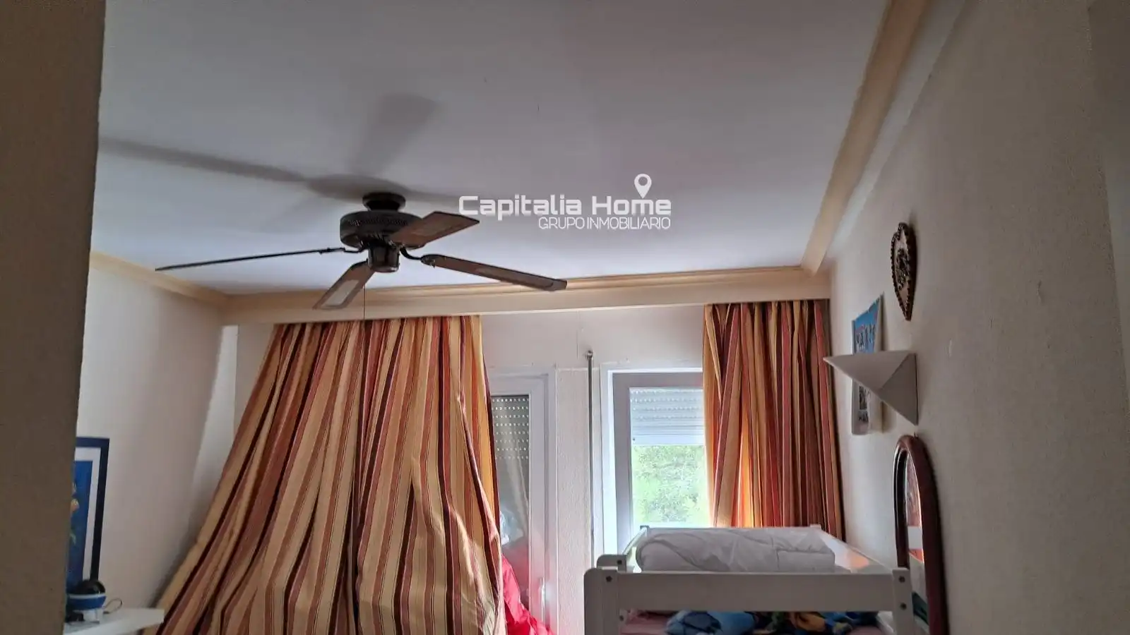 Schlafzimmer von Wohnung zum Verkauf in Sant Josep de sa Talaia mit Klimaanlage, Heizung und Schwimmbad