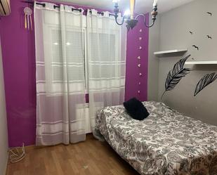 Bedroom of Flat to share in Alcalá de Henares  with Air Conditioner