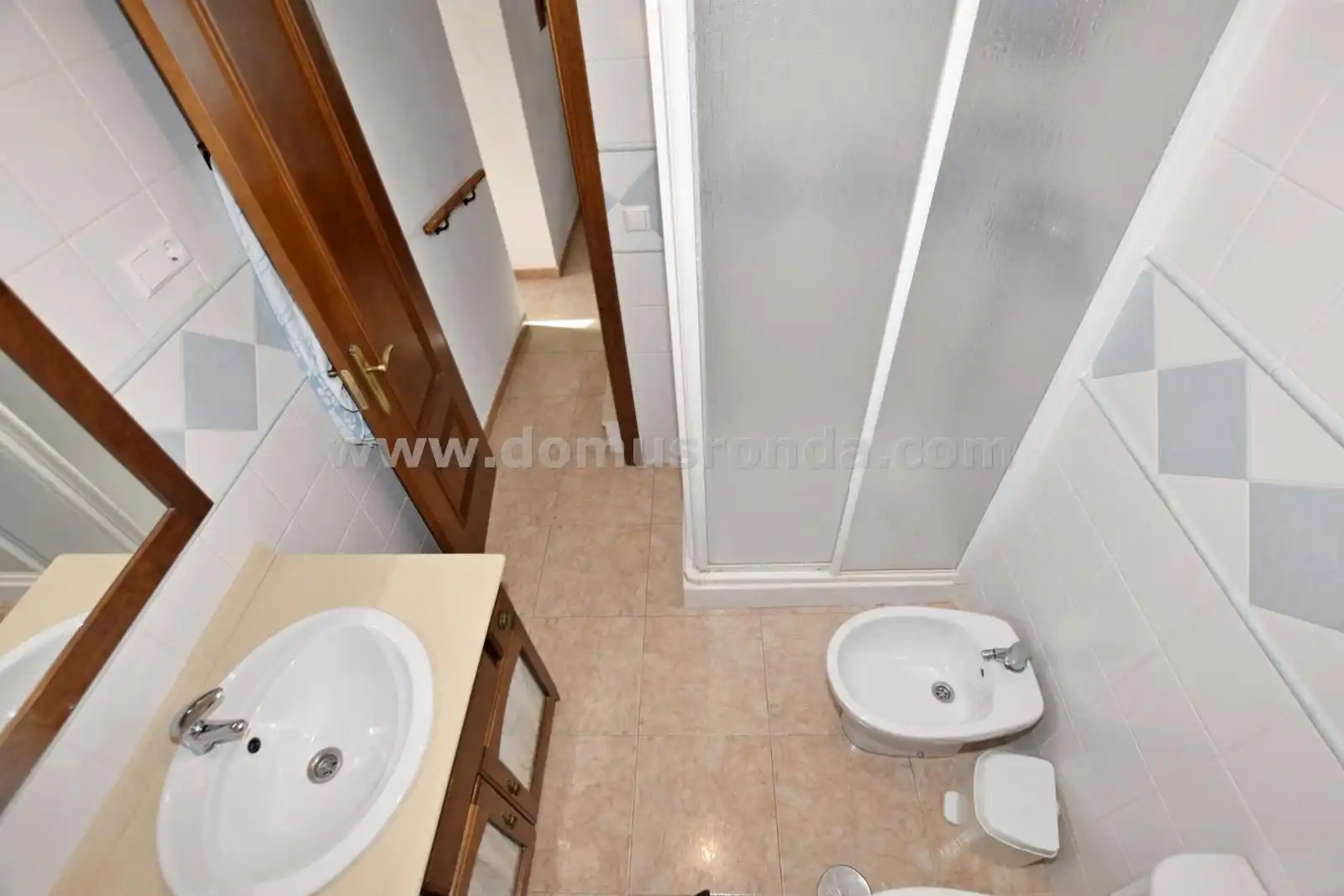 Bathroom of Houses for sale in Ronda