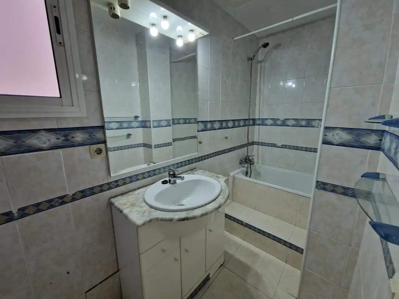 Bathroom of Buildings for sale in Tarragona