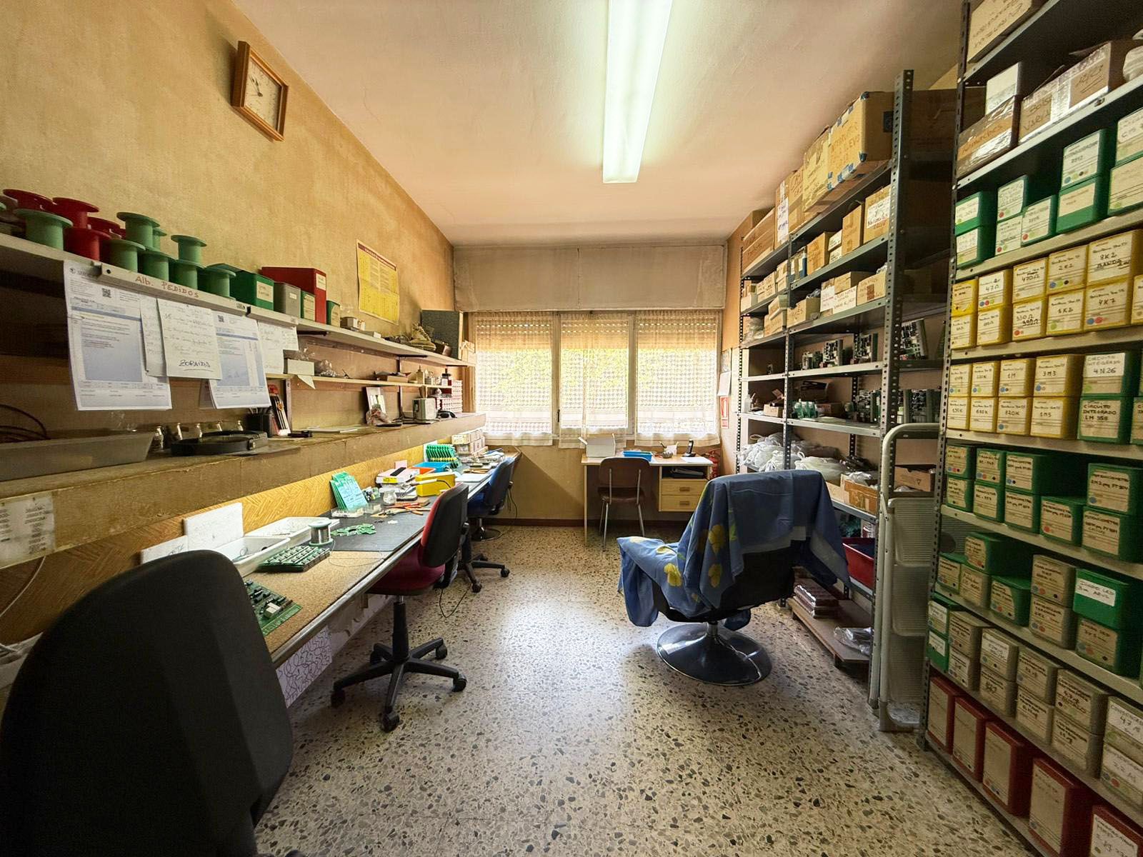Premises for sale in  Barcelona Capital