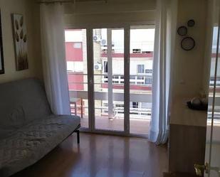 Bedroom of Flat for sale in  Sevilla Capital  with Air Conditioner, Terrace and Balcony