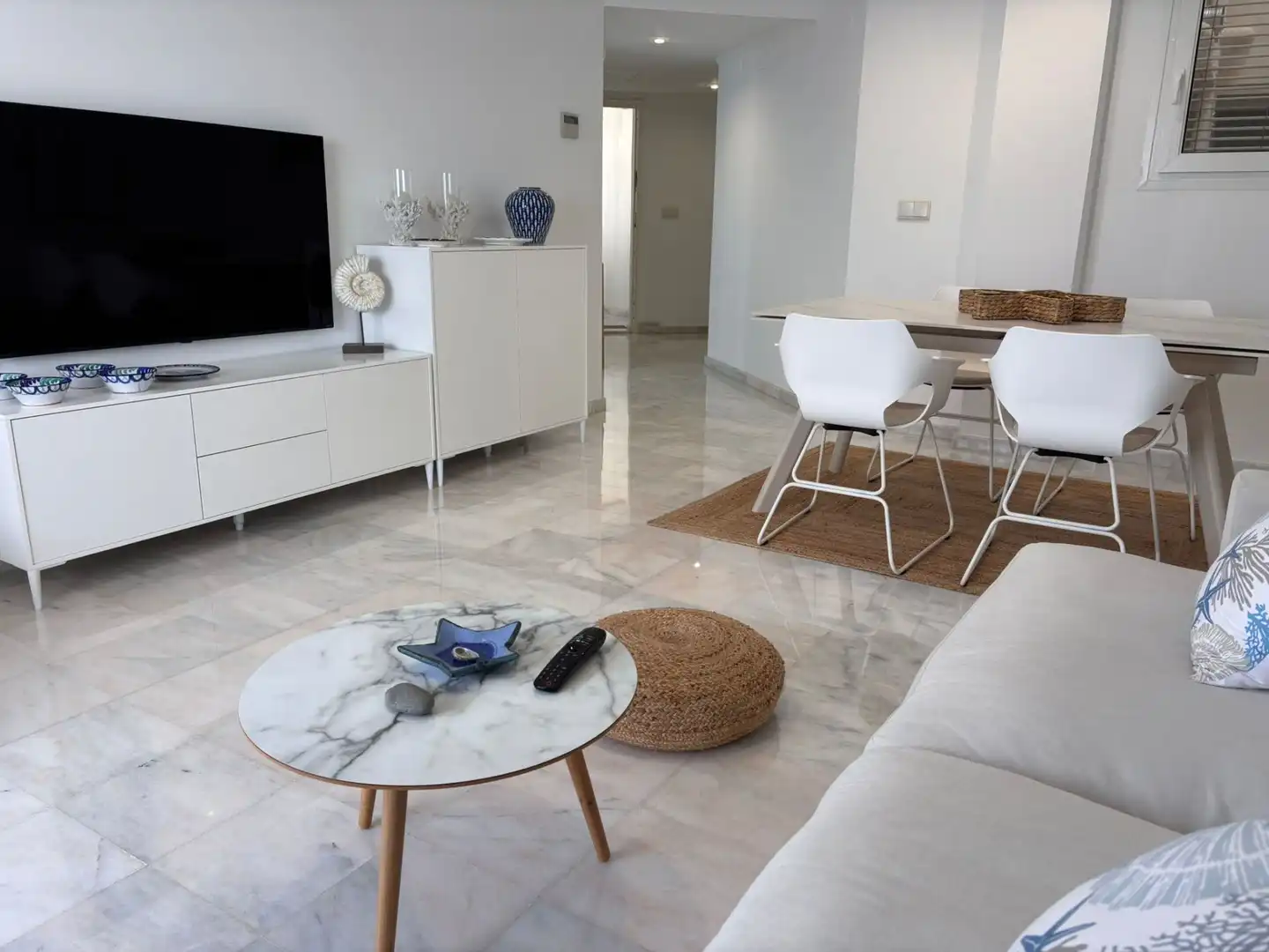 Sala de estar de Apartamento de alquiler en Altea con Aire acondicionado, Calefacción y Amueblado