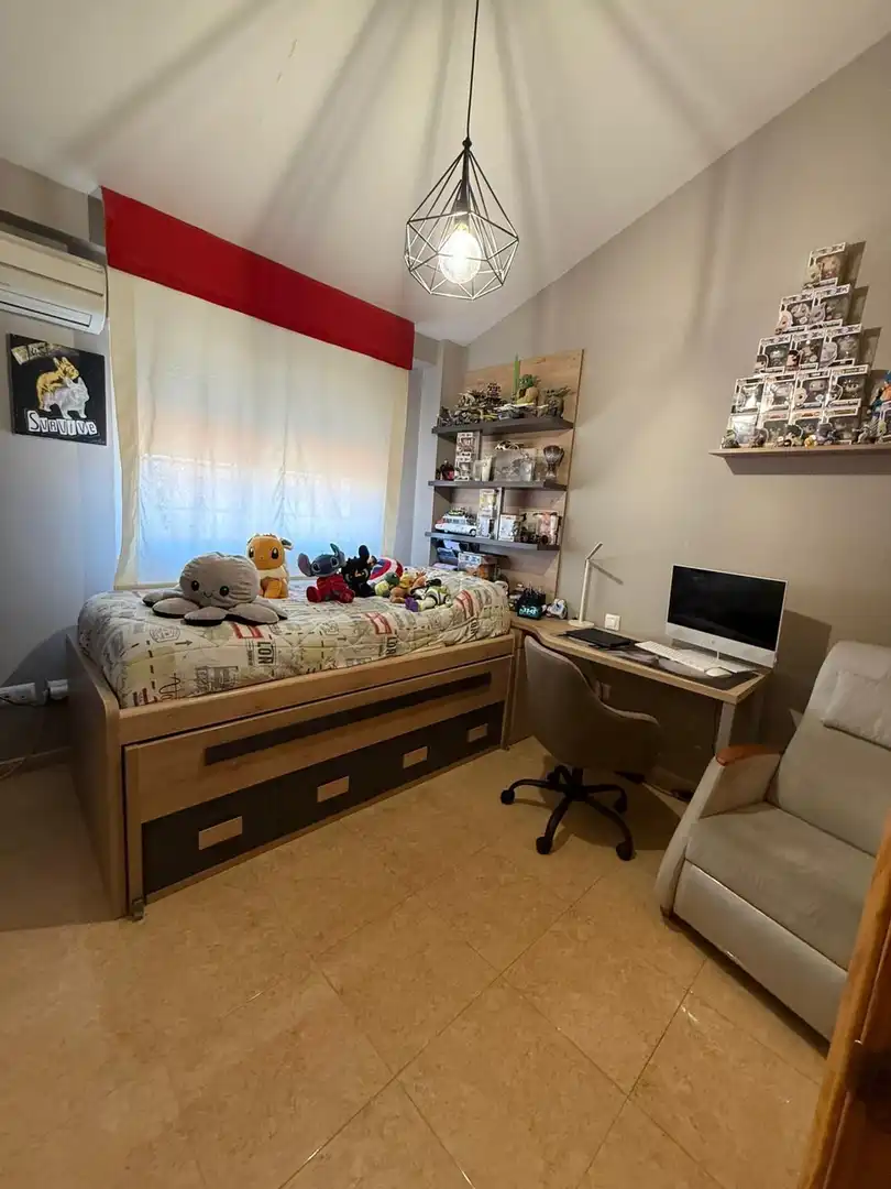 Dormitori de Casa o xalet en venda en Camarena amb Aire condicionat, Calefacció i Jardí privat