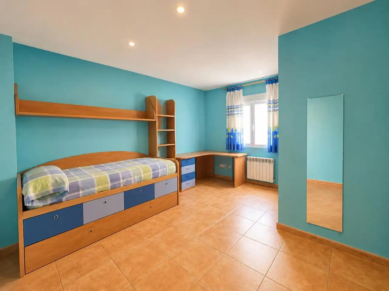 Schlafzimmer von Haus oder Chalet zum Verkauf in Galapagar mit Klimaanlage, Heizung und Privatgarten