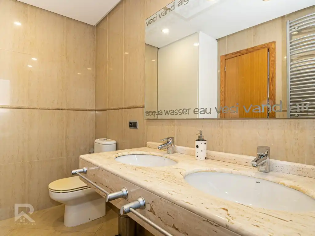 Bathroom of Detached homes for sale in Gandia