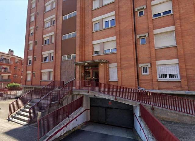 Garaje en Venta en OSONA en Estadi - Santa Anna