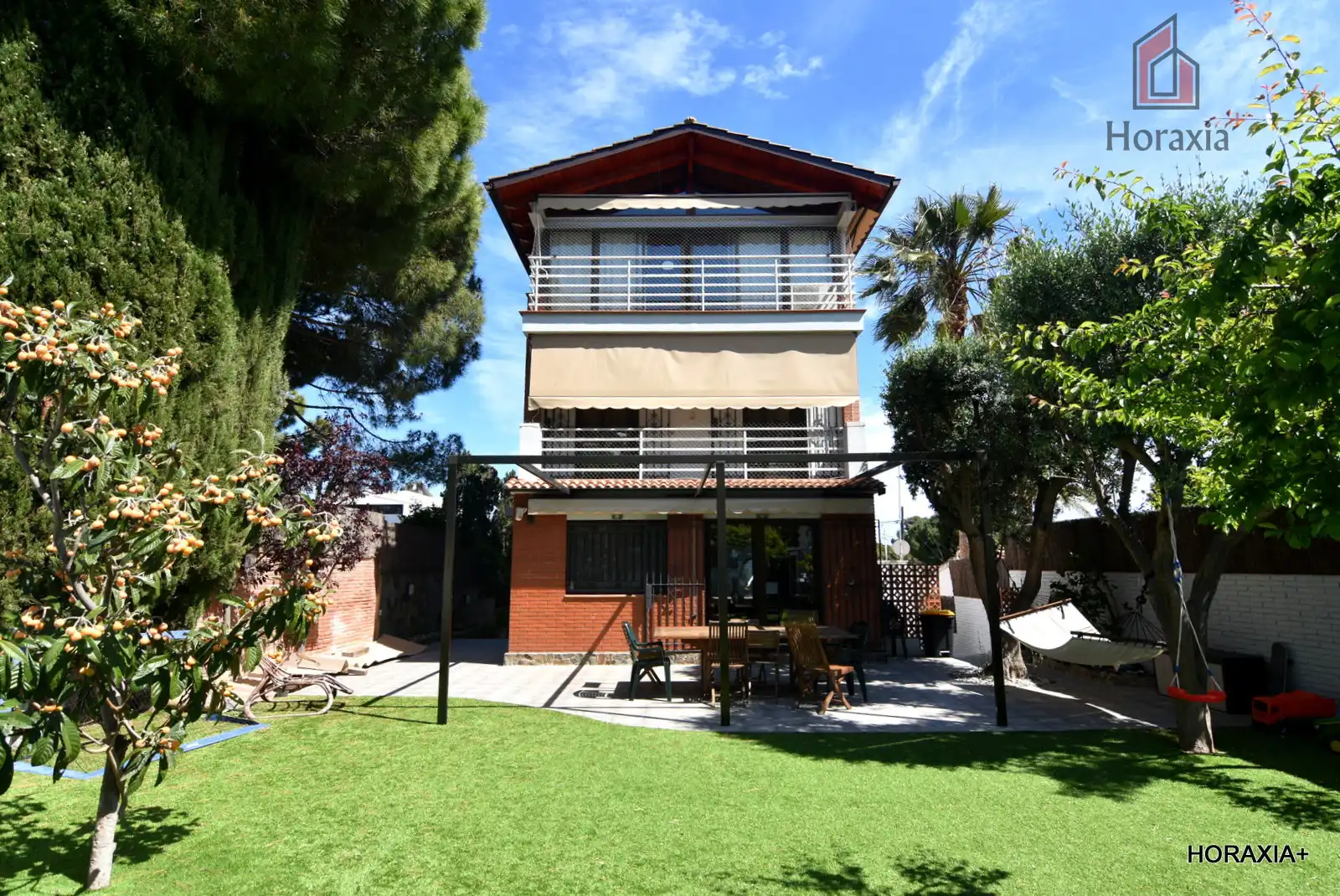 Außenansicht von Haus oder Chalet zur Miete in Castelldefels mit Klimaanlage, Heizung und Privatgarten