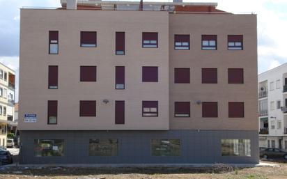 Vista exterior de Àtic de lloguer en Mérida amb Aire condicionat i Terrassa