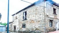 Vista exterior de Casa o xalet en venda en Cubillos del Sil amb Terrassa